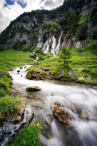 1908 Wasserfälle im Berner Oberland
